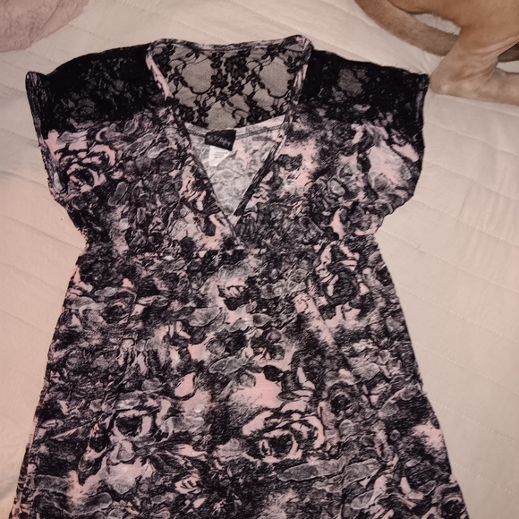 DAYTRIP ladies size small. Lace - Picture 1 of 5
